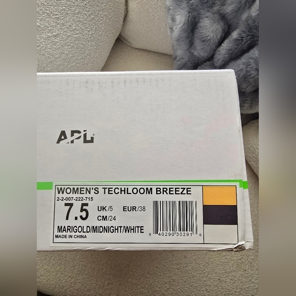 NIB!! APL, Women's TechLoom Breeze, Marigold/Midnight/White, Size 7.5 -MSRP $245 - Picture 7 of 7